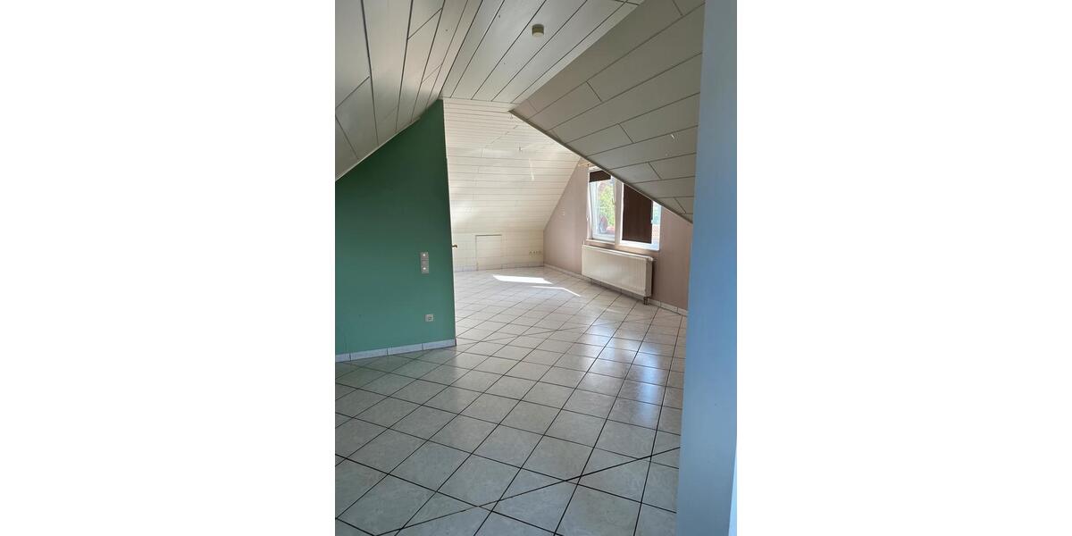Dachgeschoßwohnung Schotten - 4 Zimmer, 83 m&sup2;, 650&euro; | Angebot:26335134