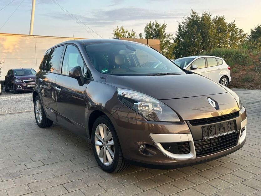 Renault Scenic 167.000 km 4.999 € Villingen-Schwenningen 78052
