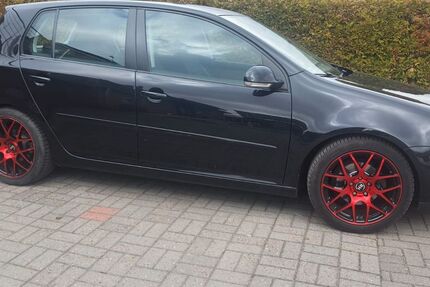 VW Golf 142.000 km 3.180 &euro; Minden 32425