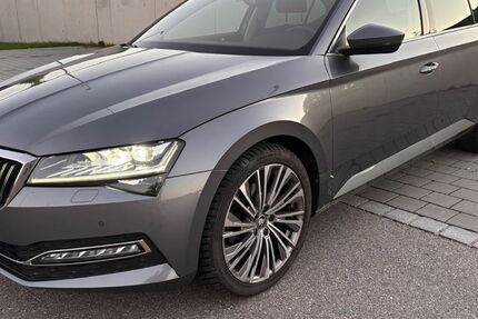 Skoda Superb 126.500 km 22.580 &euro; Weyarn 83629