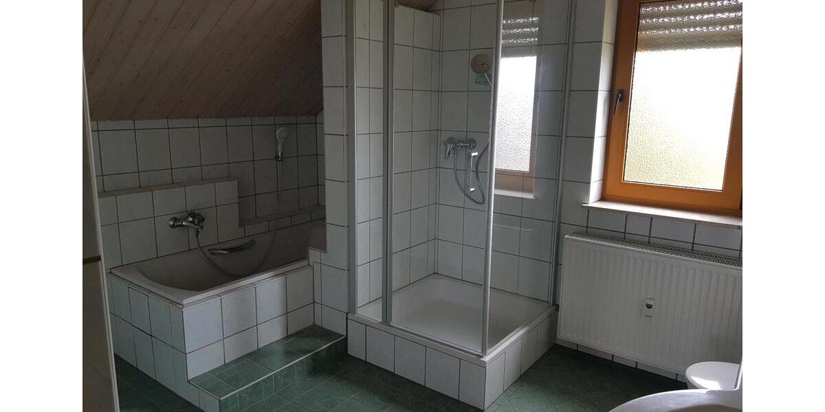 Mietwohnung (DG) 3 zimmer