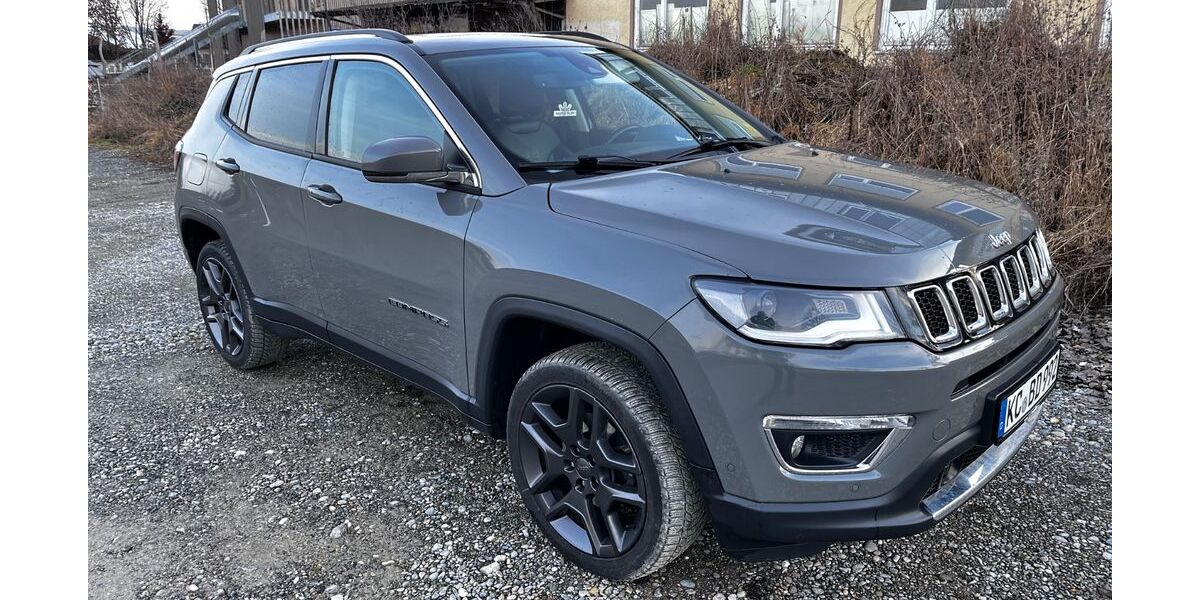Jeep Compass 92.500 km 18.700 &euro; Berg 88276
