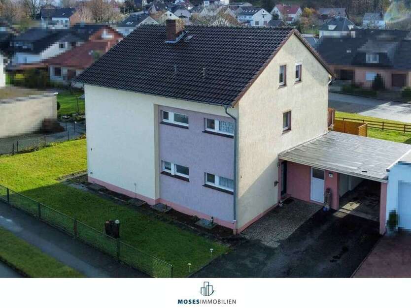 Haus zum Kaufen in Bad Driburg 179.000 € 158.74 m²