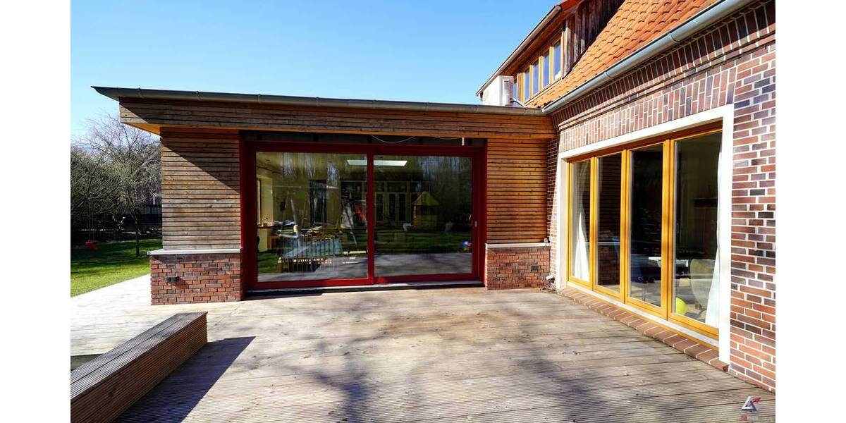 Großzügiges Wohnhaus-Grundstück mit Bebauungsmöglichkeit 8 zimmer