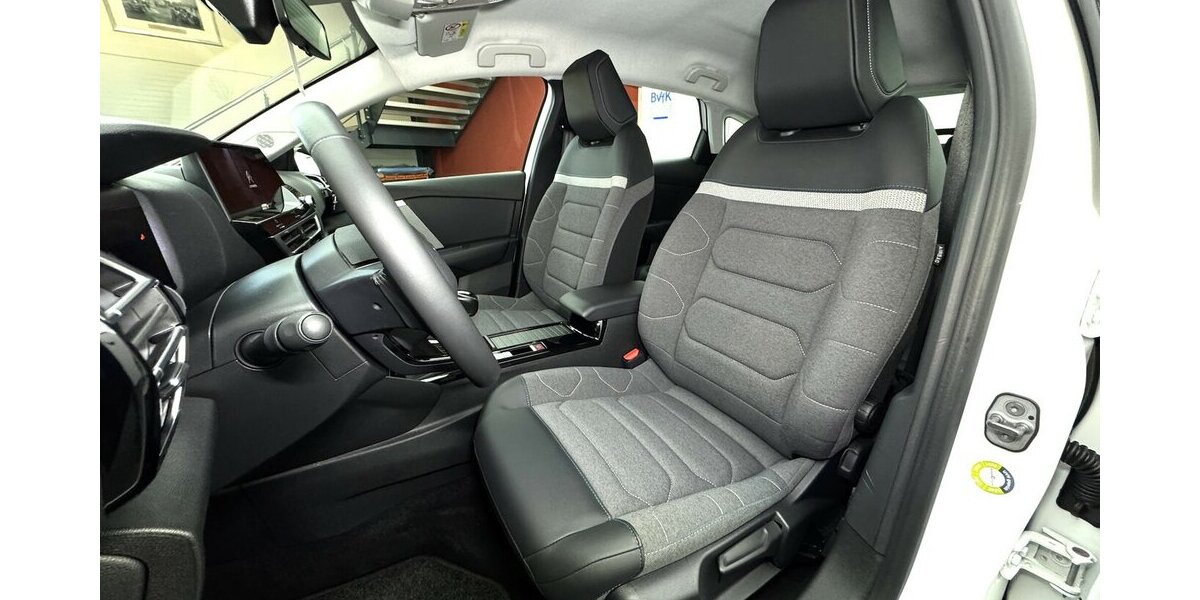 Citroen C4 Puretech 130 PLUS LED CAM Sitzheizung 25.850 km 15.220 &euro; Lich 35423