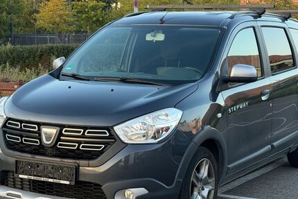 Dacia Lodgy 144.848 km 6.450 &euro; Krefeld 47809