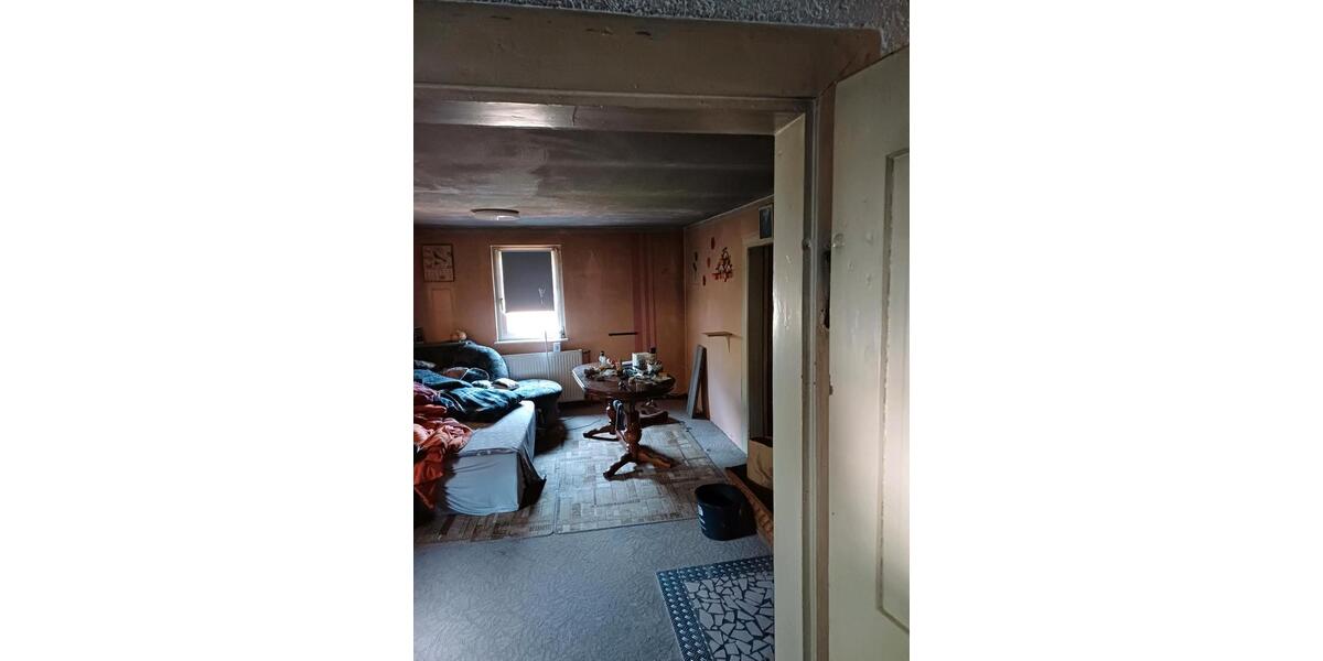Einfamilienhaus Rositz - 7 Zimmer, 130 m&sup2;, 92.000&euro; | Angebot:26981970