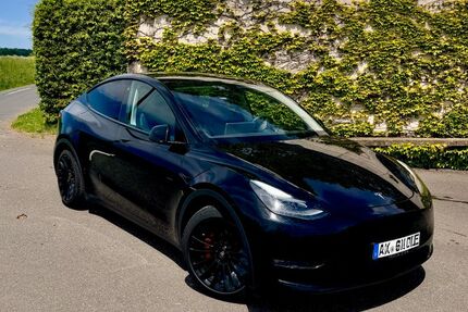 Tesla Model Y 76.700 km 37.400 &euro; Kircheib 57635