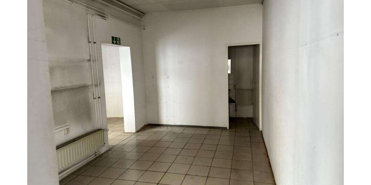 Kapitalanlage : Wohn- und Geschäftshaus mit 3 Wohneinheiten und 1 Gewerbeeinheit in 