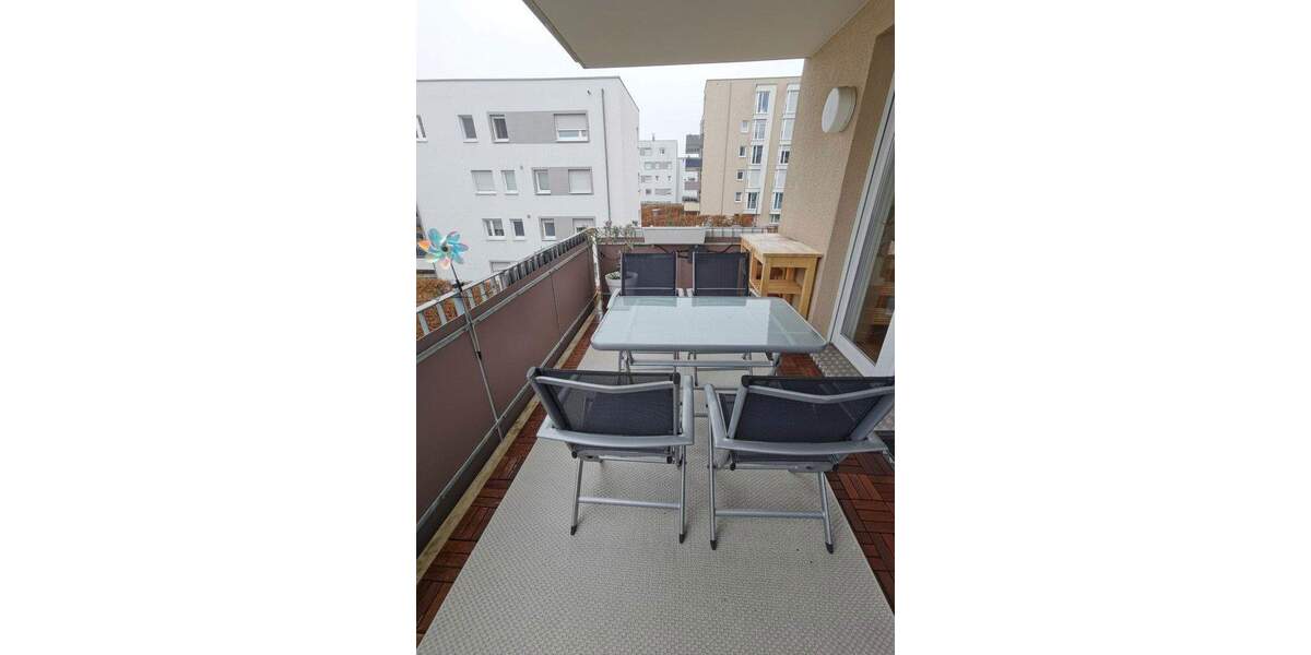 Sonnige 4-Zimmer-Wohnung mit 2 Süd-West-Balkonen in Top-Lage von Echterdingen - provisionsfrei 4 zimmer