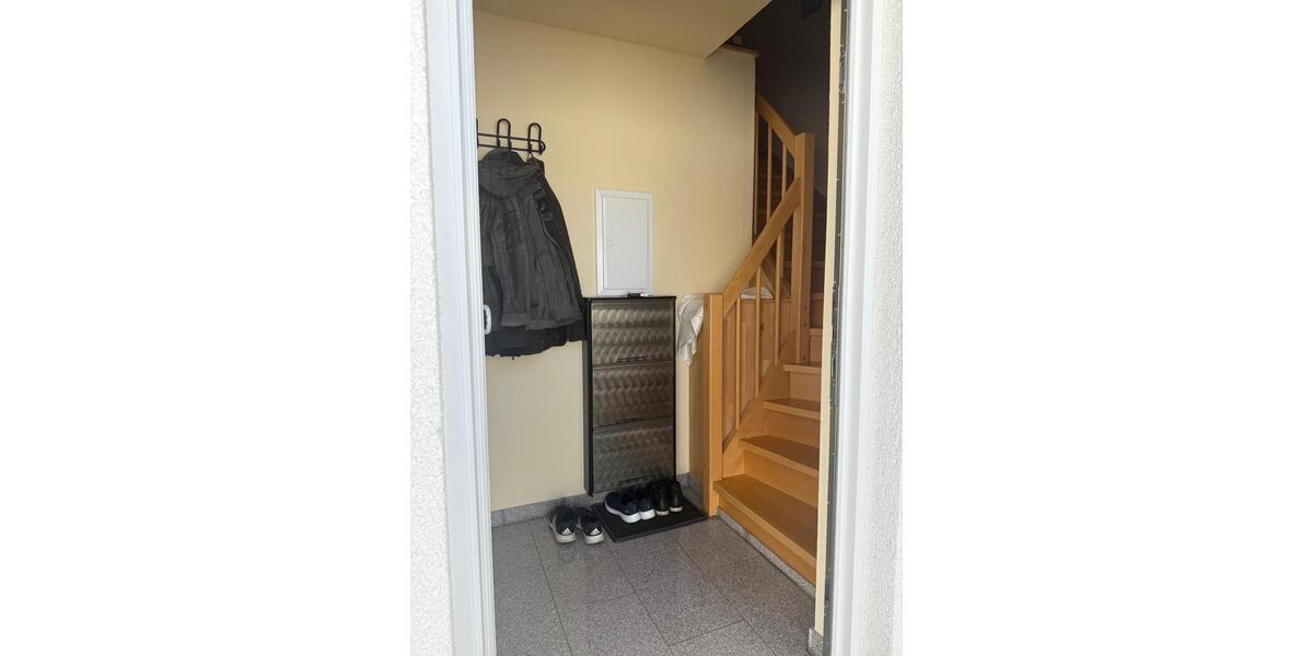 Dachgeschoßwohnung Duisburg Duisburg-Mitte - 2.5 Zimmer, 65 m&sup2;, 195.000&euro; | Angebot:26815438