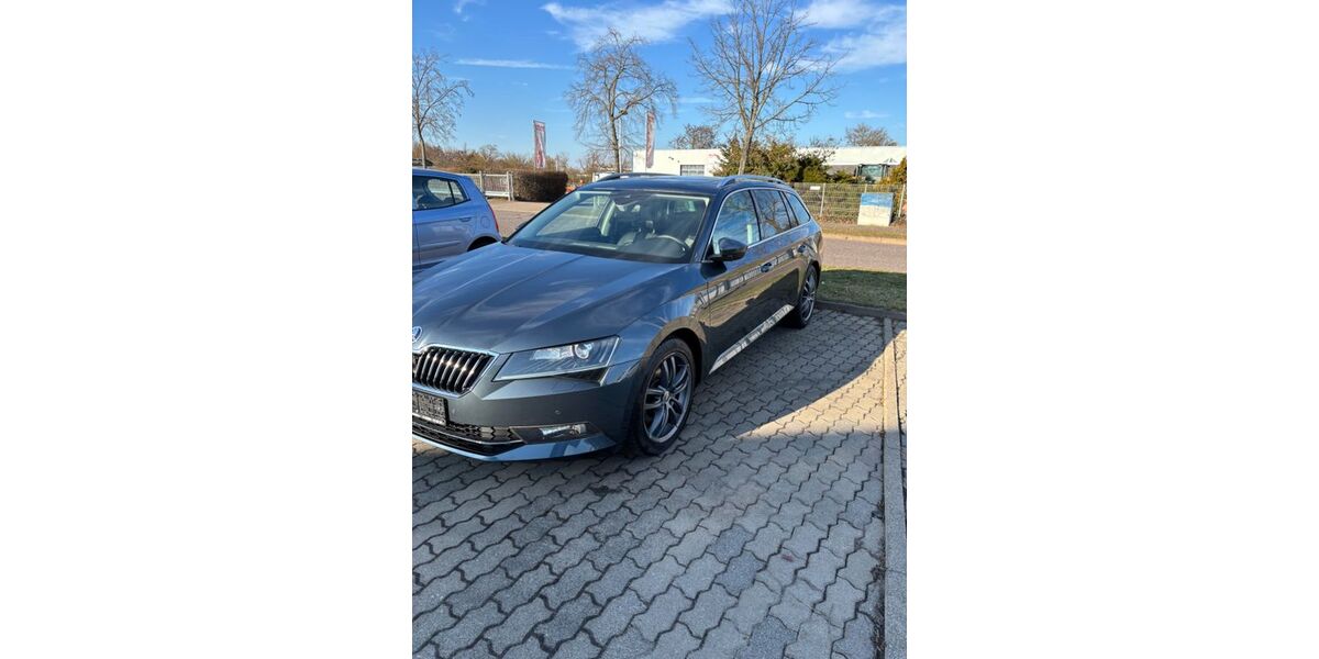 Skoda Superb 157.302 km 17.400 &euro; Haldensleben 39340