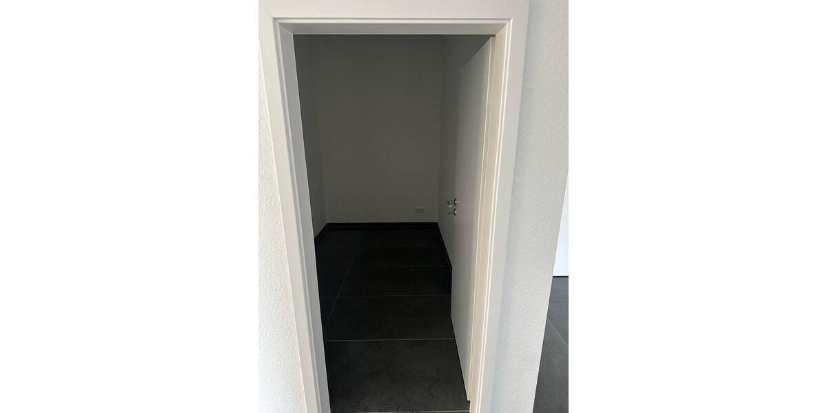 Etagenwohnung Barßel - 5 Zimmer, 92 m&sup2;, 900&euro; | Angebot:25984373