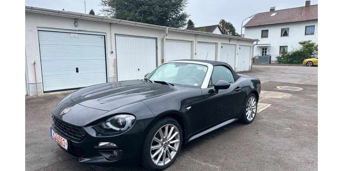 Fiat 124 Spider 128.000 km 12.790 &euro; München 81929