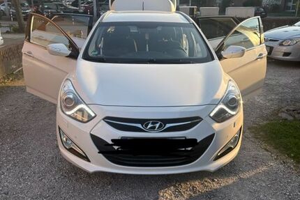 Hyundai i40 113.000 km 9.200 &euro; Herten 45699