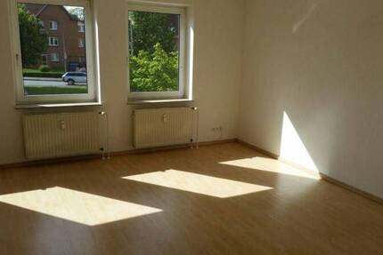 Attraktive, helle 2-Zimmer Wohnung in zentraler Lage von Itzehoe-Wellenkamp