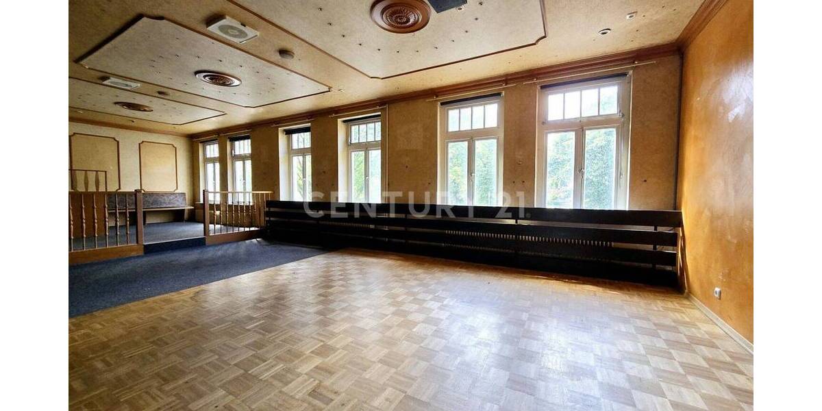 Gewerbeobjekt Varel - 6 Zimmer, 229.500&euro; | Angebot:25696195