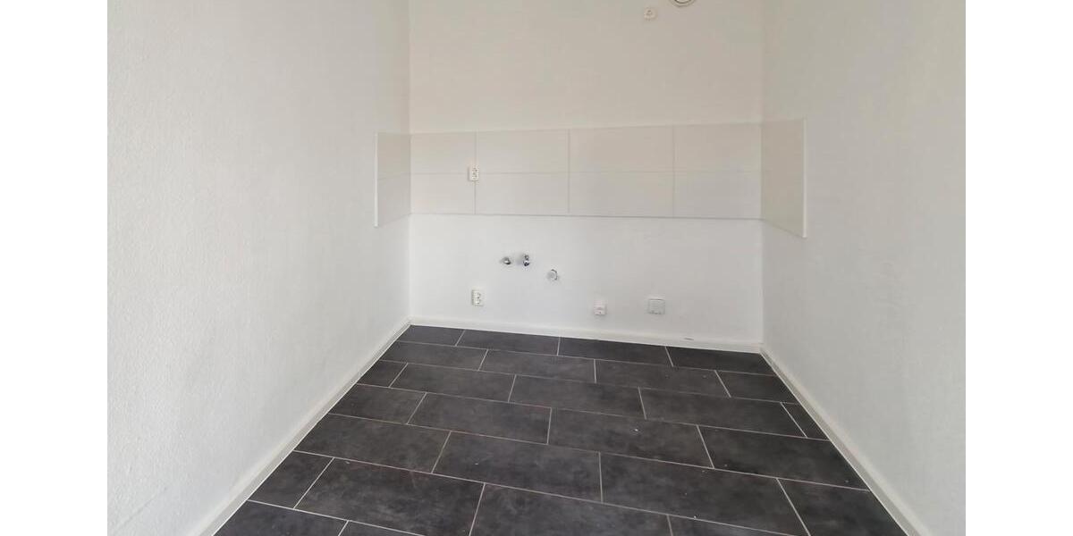 Etagenwohnung Halle (Saale) Halle-Neustadt - 4 Zimmer, 77 m&sup2;, 490&euro; | Angebot:26177809