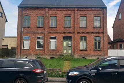 Haus Grabow - 8 Zimmer, 240 m&sup2;, 82.000&euro; | Angebot:26073981