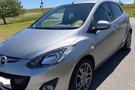 Mazda 2 96.000 km 5.800 &euro; Raisting 82399