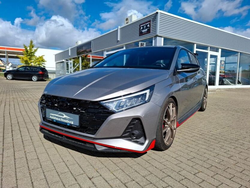 i20