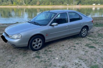 Ford Mondeo 141.900 km 2.500 &euro; Leimersheim 76774