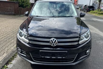 VW Tiguan 91.000 km 11.599 € Gelsenkirchen 45879