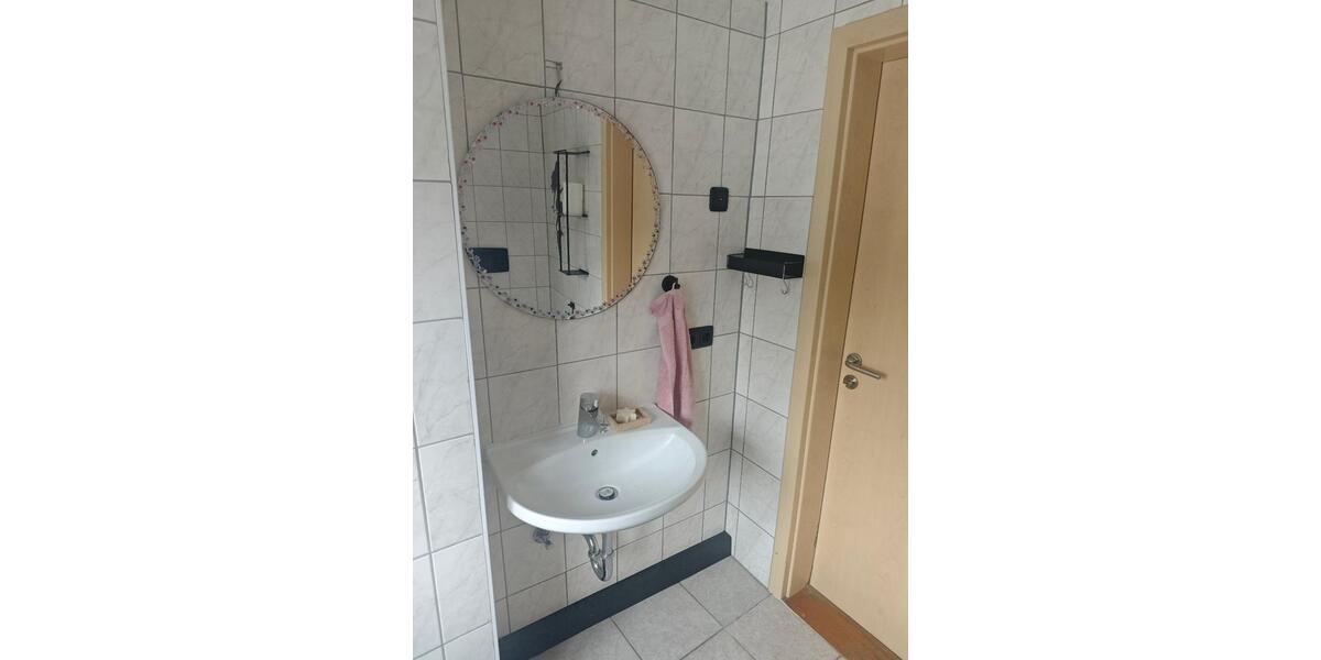 Reihenhaus Vilshofen an der Donau - 11 Zimmer, 93 m&sup2;, 225.000&euro; | Angebot:26321956