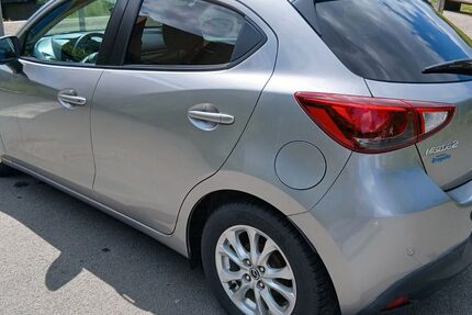 Mazda 2 82.000 km 8.500 &euro; Dortmund 44265