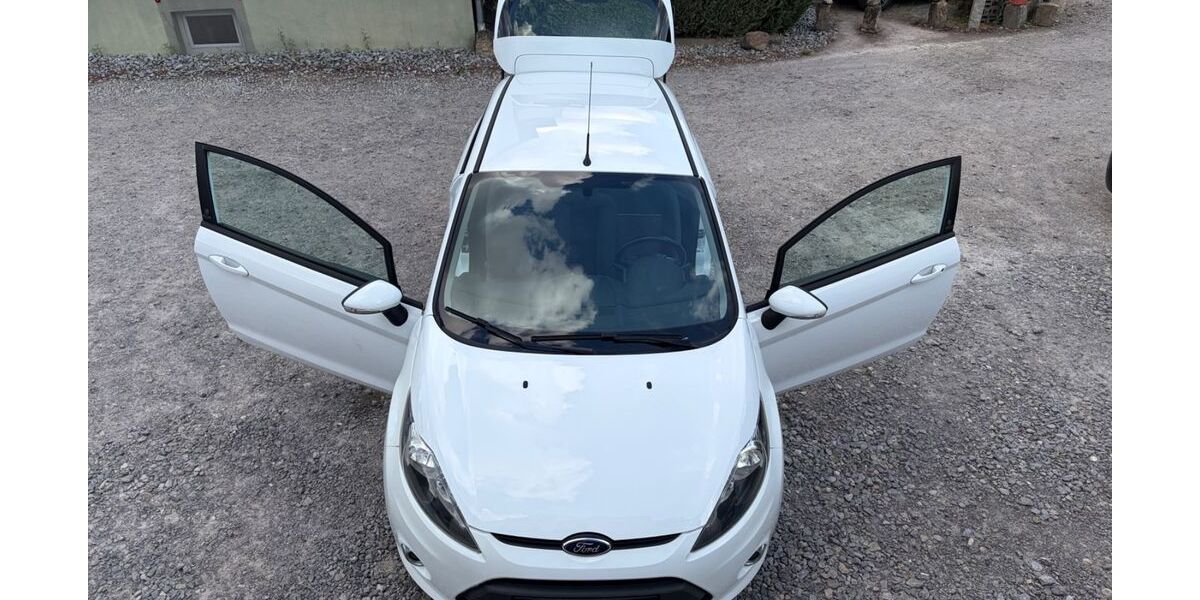 Ford Fiesta 165.270 km 3.890 &euro; Böblingen 71032