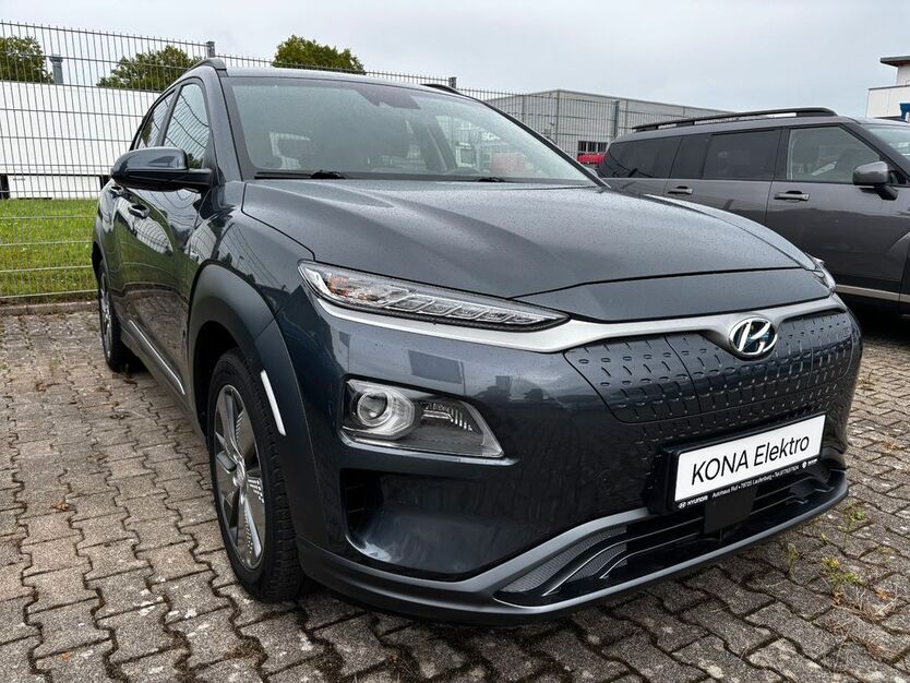 Hyundai KONA 13.050 km 19.800 € Laufenburg 79725