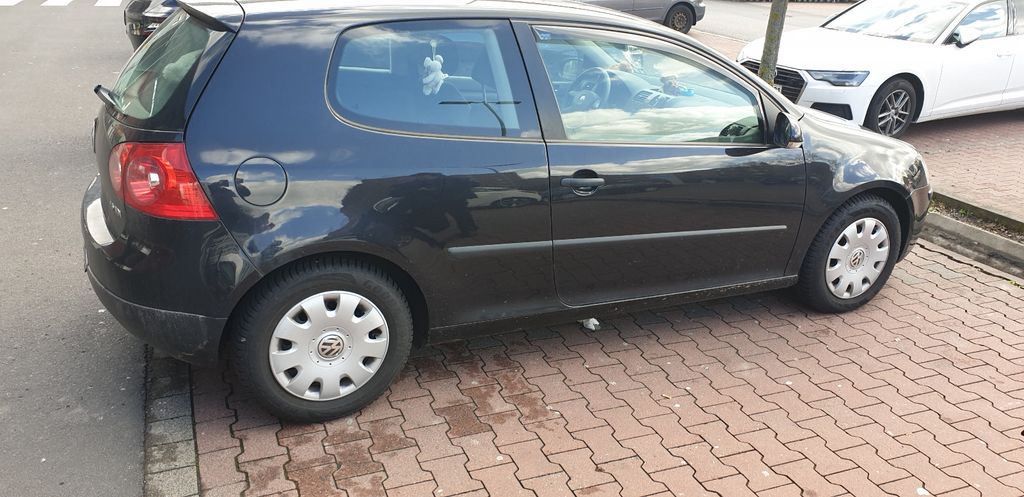 VW Golf 184.000 km 1.800 &euro; Hardegsen 37181