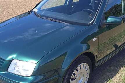 VW Bora 127.400 km 2.450 &euro; Frankfurt am Main, Stadt 65929
