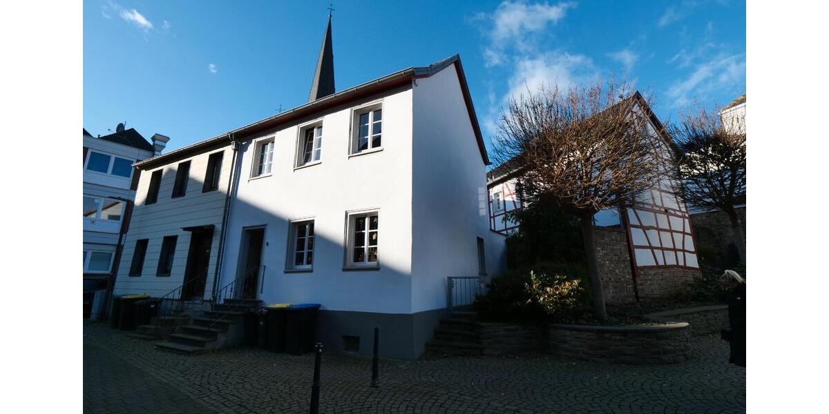 Einfamilienhaus Euskirchen - 3 Zimmer, 93 m&sup2;, 1.200&euro; | Angebot:26163636