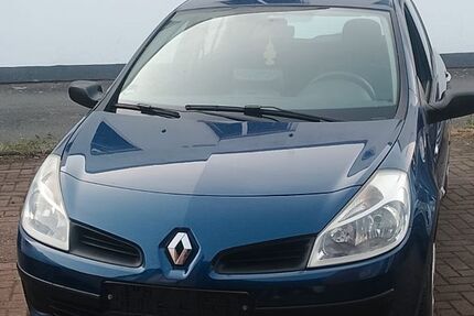 Renault Clio 78.000 km 2.150 &euro; Braunschweig 38118