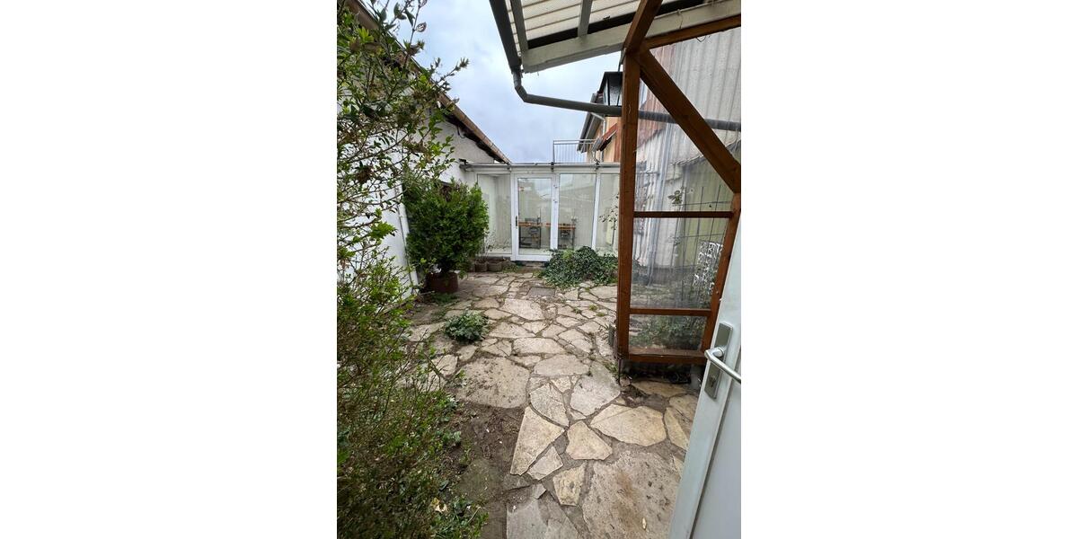 Reihenhaus Waltershausen - 6 Zimmer, 160 m&sup2;, 79.000&euro; | Angebot:23174286