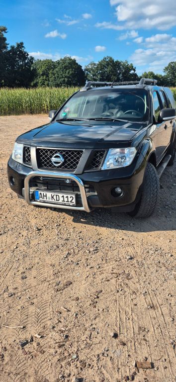 Nissan Navara 280.000 km 9.000 € Heek 48619