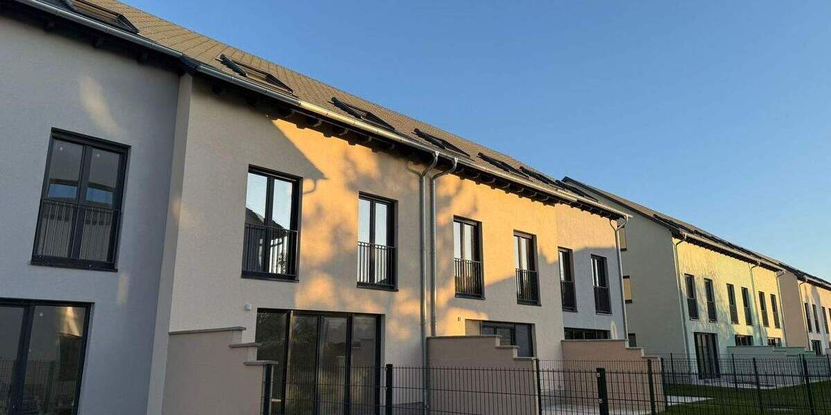 Reihenmittelhaus Kabelsketal Großkugel - 6 Zimmer, 170 m&sup2;, 1.775&euro; | Angebot:23949618