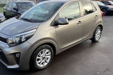 Kia Picanto 89.000 km 6.990 &euro; München 81243