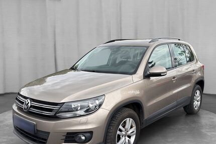 VW Tiguan 142.000 km 8.999 &euro; Wörth 76744