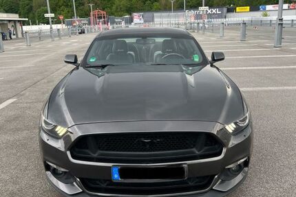 Ford Mustang 92.000 km 21.699 &euro; Bochum 44809