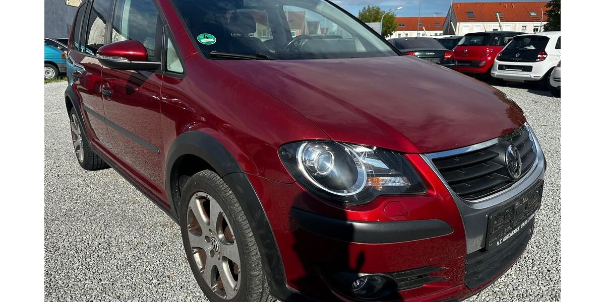 VW Touran 143.234 km 6.999 &euro; Schönefeld/ OT Großziethen 12529