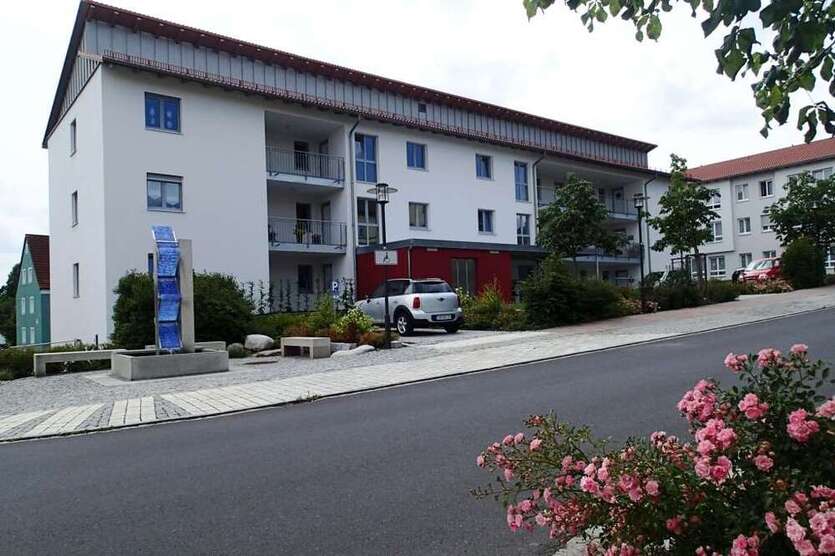 Wohnung zum Mieten in Erbendorf 410 € 50.83 m²