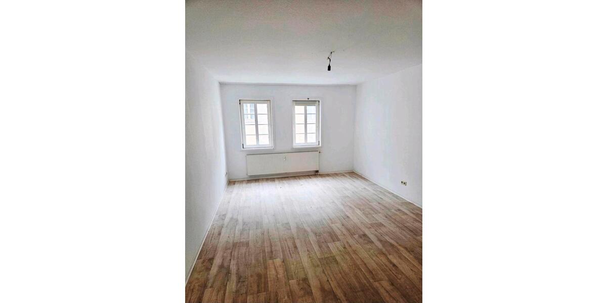 Etagenwohnung Kastellaun - 3 Zimmer, 102 m&sup2;, 180.000&euro; | Angebot:26040301