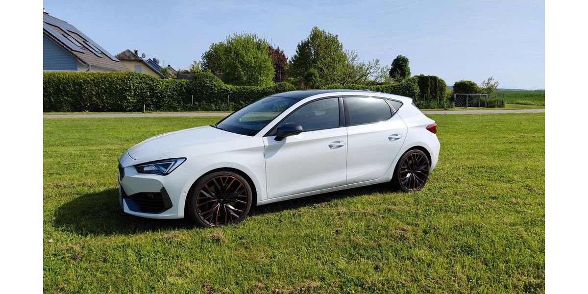 Cupra Leon 45.000 km 26.400 &euro; Brieden 56829
