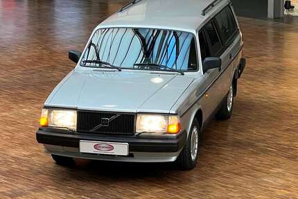 Volvo 240 218.676 km 19.000 &euro; Berlin 10553
