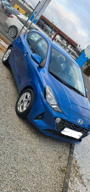 i10