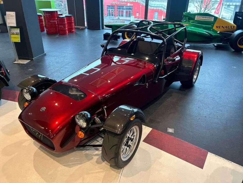 Caterham 5.660 km 57.700 € Nürburg 53520