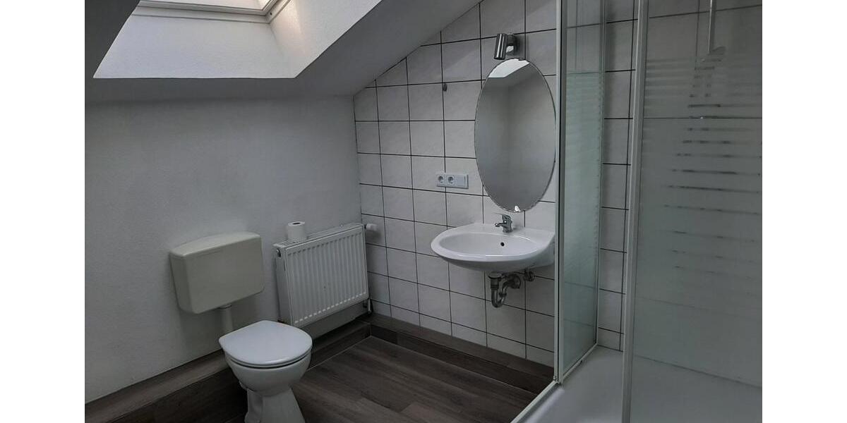 Dachgeschoßwohnung Albersdorf - 3 Zimmer, 78 m&sup2;, 770&euro; | Angebot:25150889