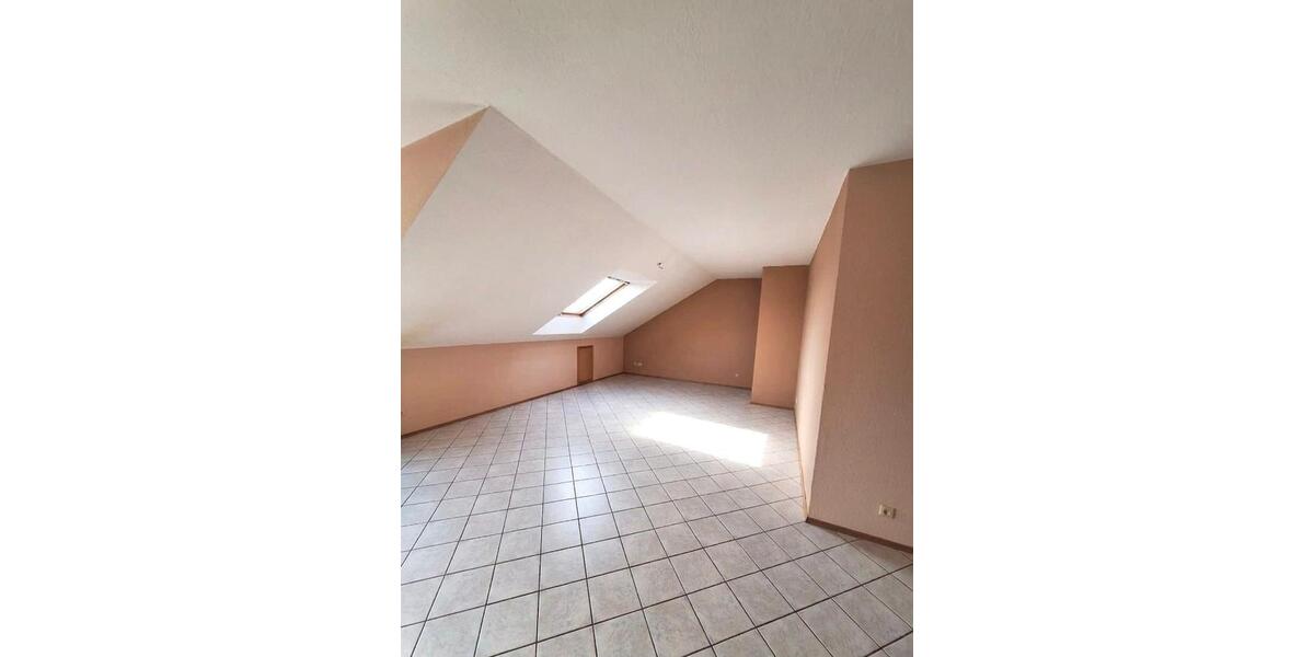 Dachgeschoßwohnung Wertheim - 2 Zimmer, 68 m&sup2;, 185.000&euro; | Angebot:26253252